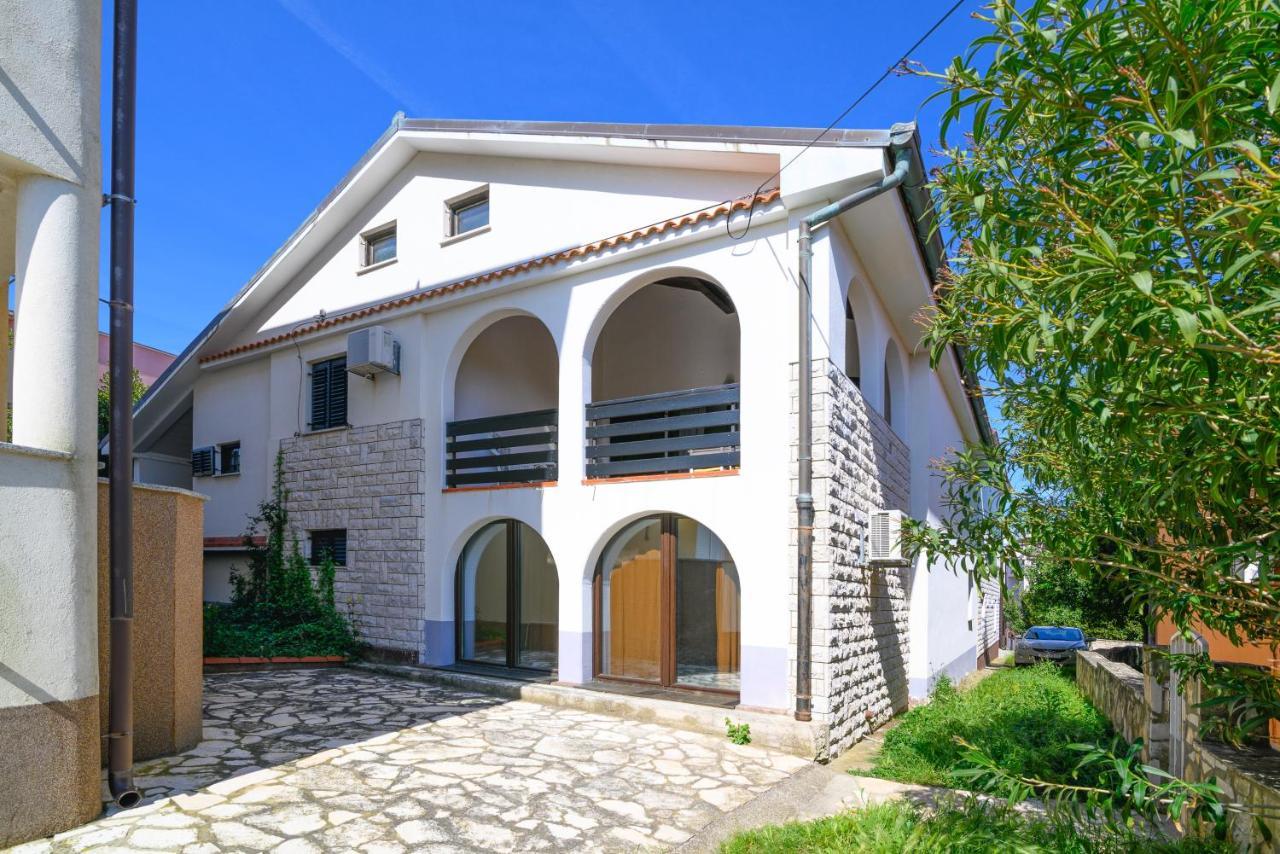 Apartments with a parking space Premantura, Medulin - 2228 Bagian luar foto